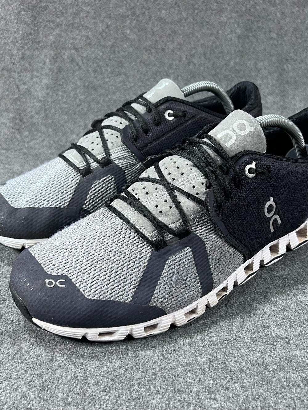 ON Cloud 5 Combo Black Alloy Shoes Sneakers Mens Size 10 Running Athletic
